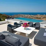 Cocos Villa *