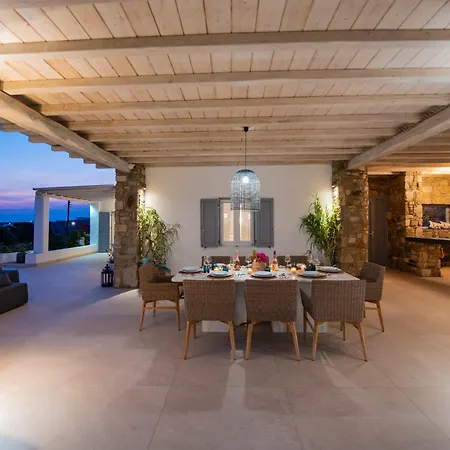 Cocos Villa *